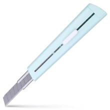Deli Plastik Kaplı Metal Dar Maket Bıçağı 9 mm E2038 - Deli