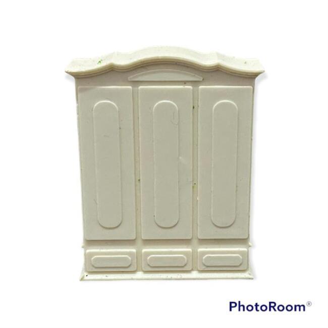 Eshel Maket 1:50 Ölçek Üç Kapılı Üç Çekmeceli Dolap - 1