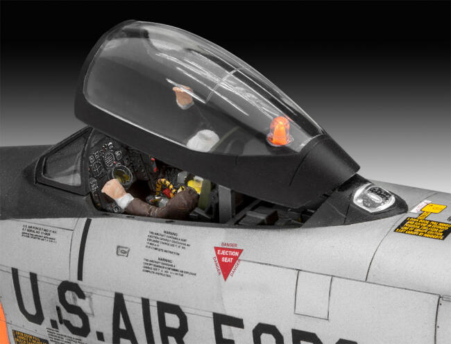 Revell F-86D Dog Sabre Maket Uçak 1:48 Ölçek 63832 - 4